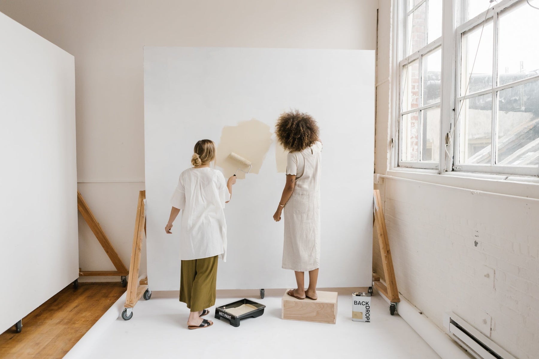 7 Ways to Use Apple Boxes - Palette Supply