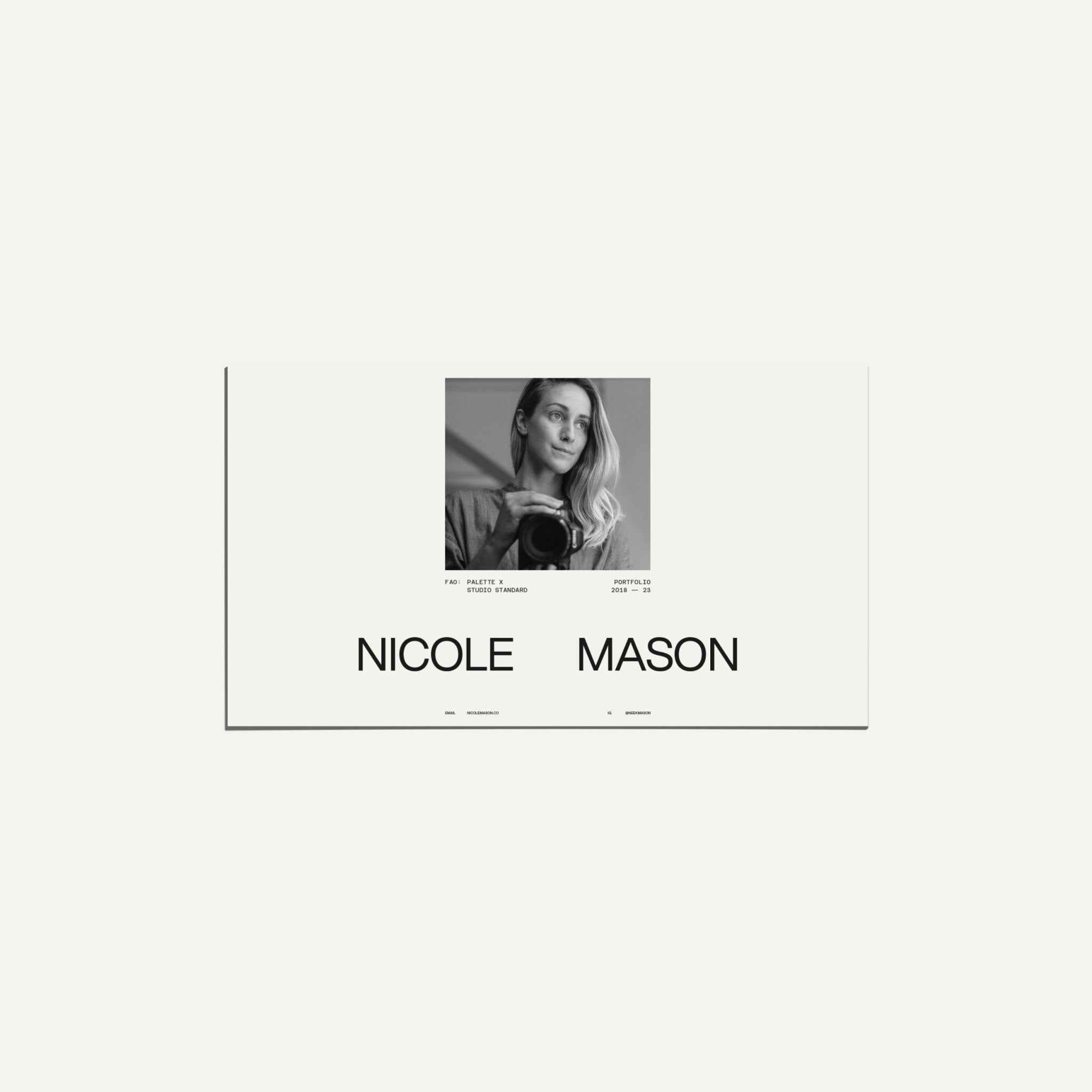 Photography portfolio template for Canva and InDesign